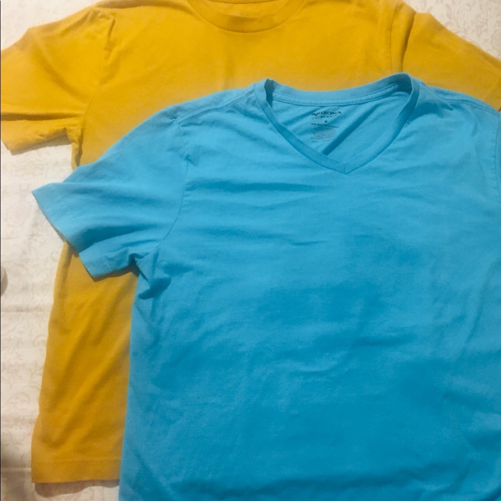 Tshirt - Picture 1 of 3